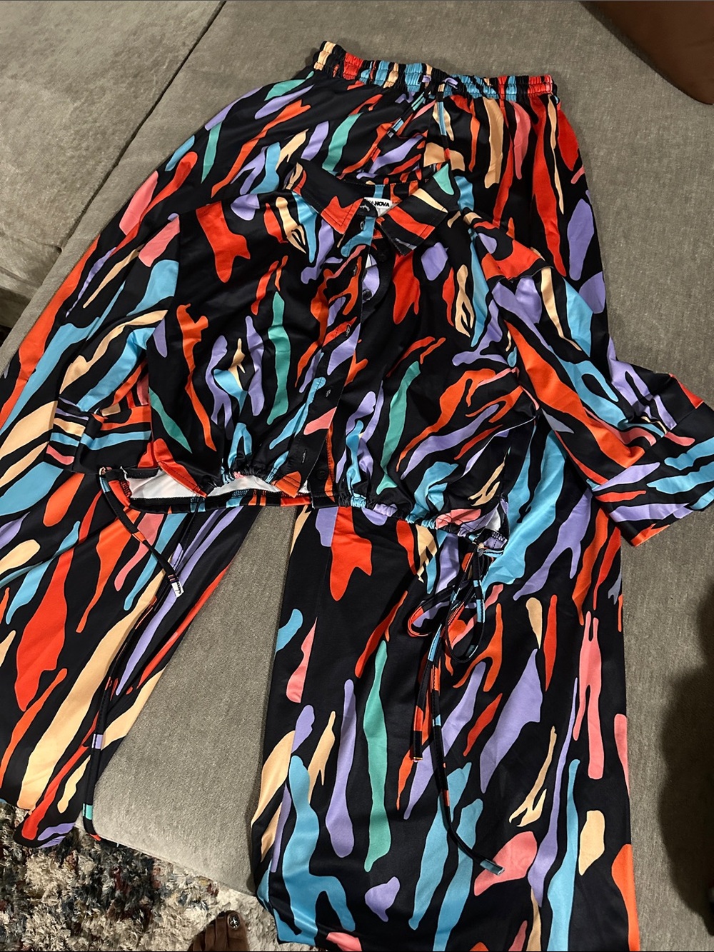 Fashion Nova Black Multicolor Wide Leg Pants Set - Picture 3 of 5